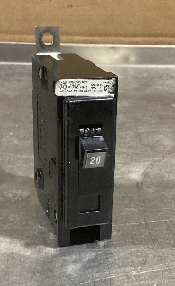 EATON CUTLER HAMMER QUICKLAG QBHW1020 1P 20 AMP 120-240V CIRCUIT BREAKER   