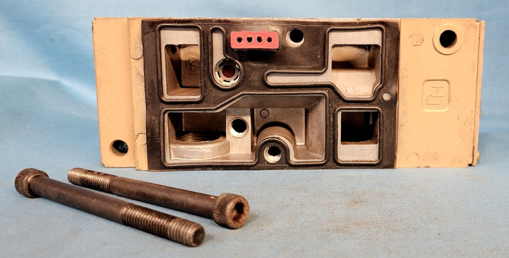 PARKER SOLENOID VALVE BASE M/N: HHB20 SINGLE SOLENOID  SIDE-PORTED