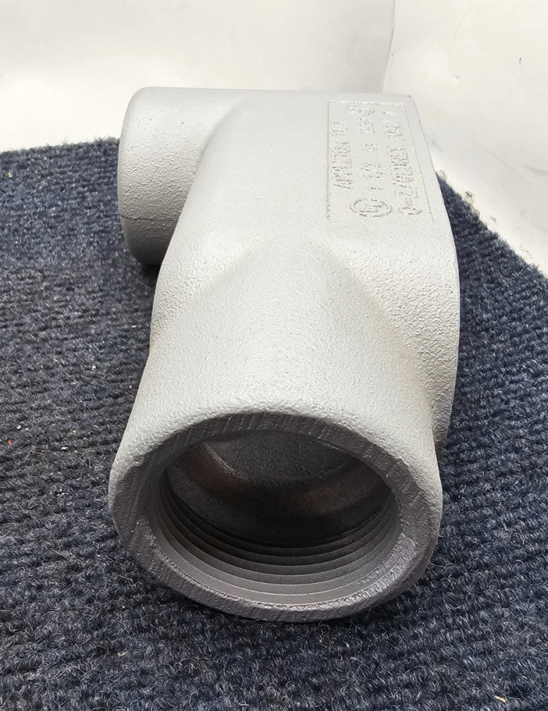 Appleton APPLB57: Fm7 Conduit Body Type LB 1-1/2" Grayloy 570