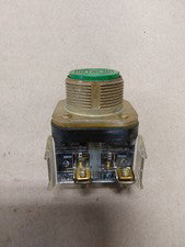 Allen-Bradley 800T-A SER T Green Pushbutton Switch Momentary 800T-XD1