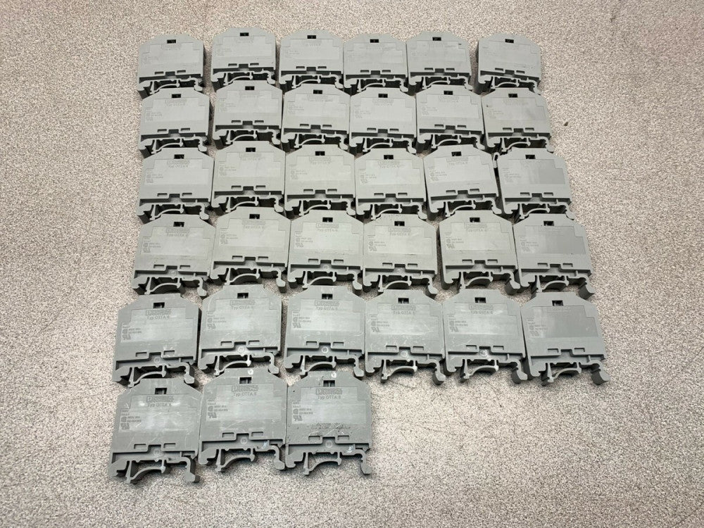 LOT OF 38 NEW NO BOX PHEONIX CONTACT TERMINAL BLOCK OTTA6