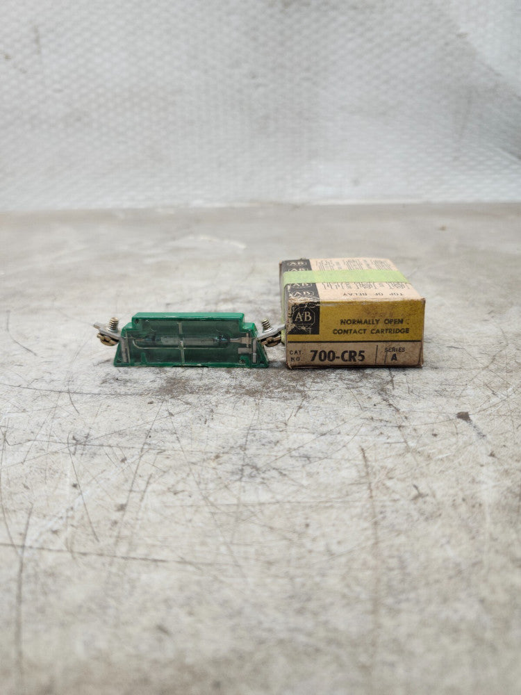 NEW IN BOX ALLEN BRADLEY CONTACT CARTRIDGE TYPE R RELAY 700-CR5