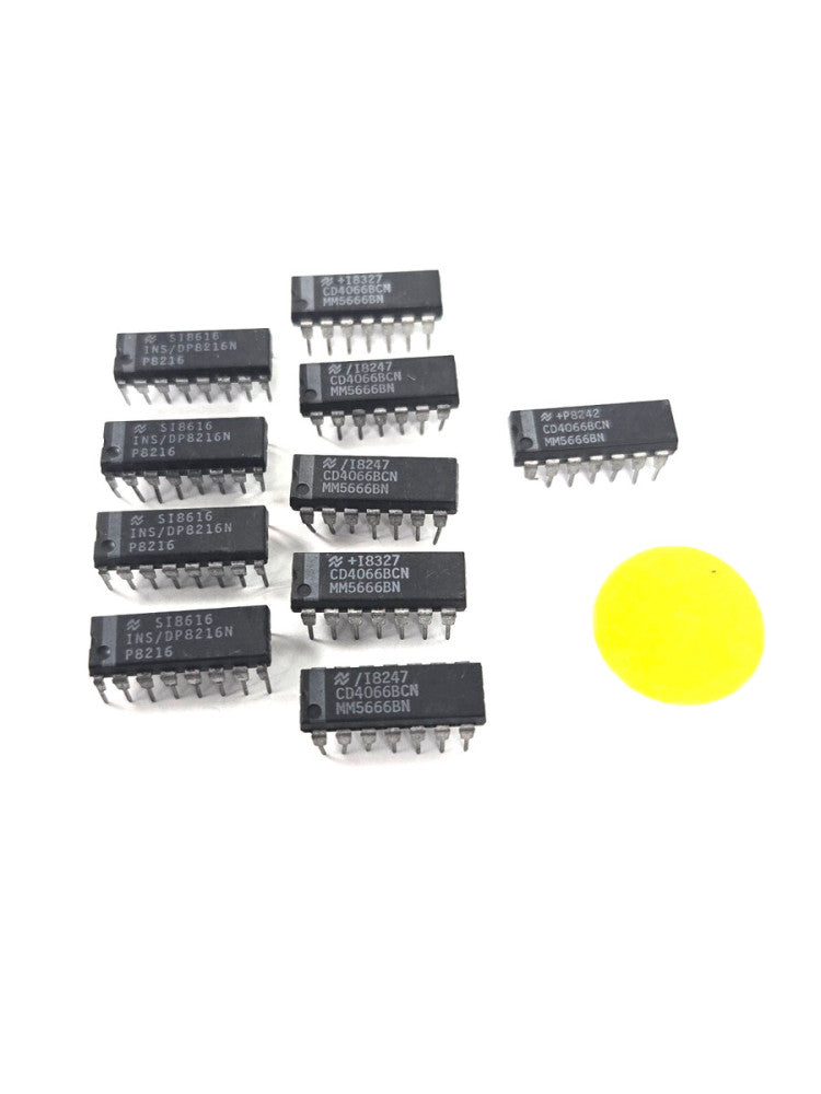 ASSORTED LOT OF BIDIRECTIONALCIRCUITS  16-PIN  LOT OF 10