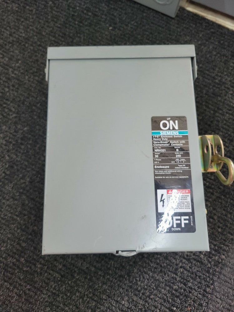 SIEMENS / ITE NRH321, 30A, 2Pole, 240 Volts, Fused, Rain Tight, NEW