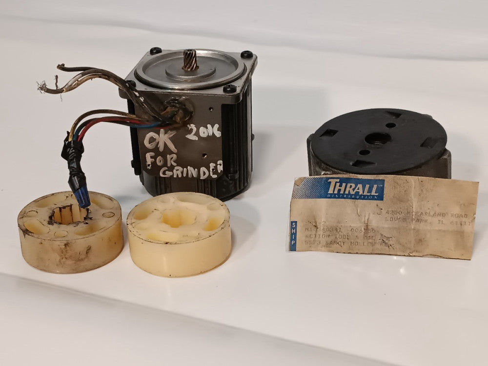 Panasonic M8MX25GK4A1 Variable Speed Gear Motor, 25W, 3 Phase, 4P Cont.