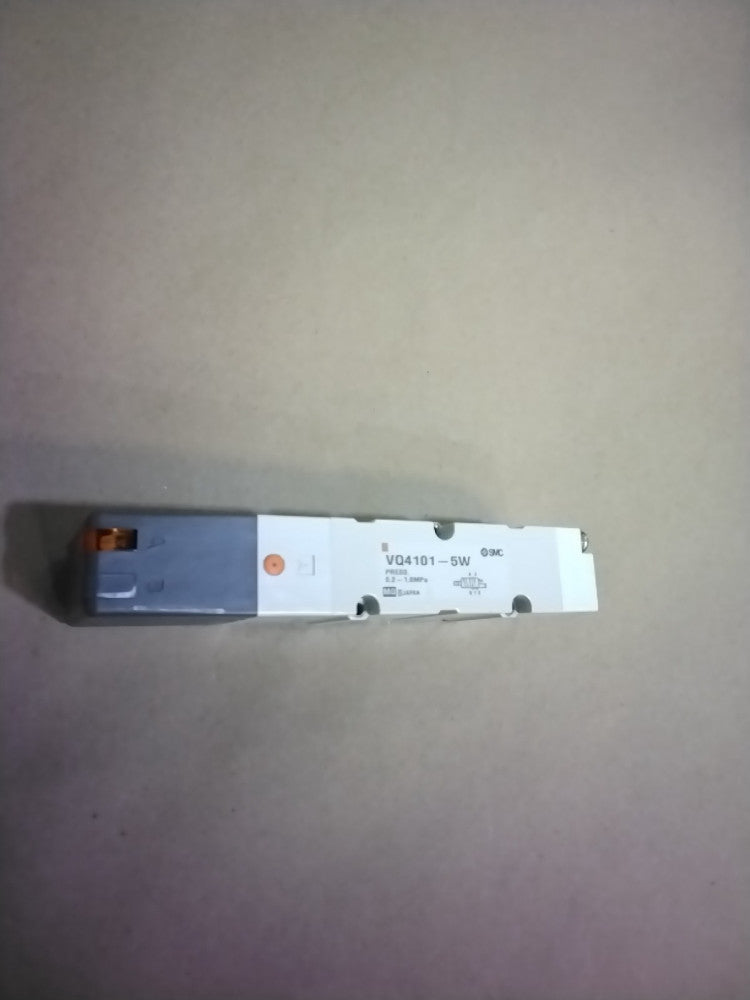SMC VQ4101-5W Solenoid Valve, 24V DC