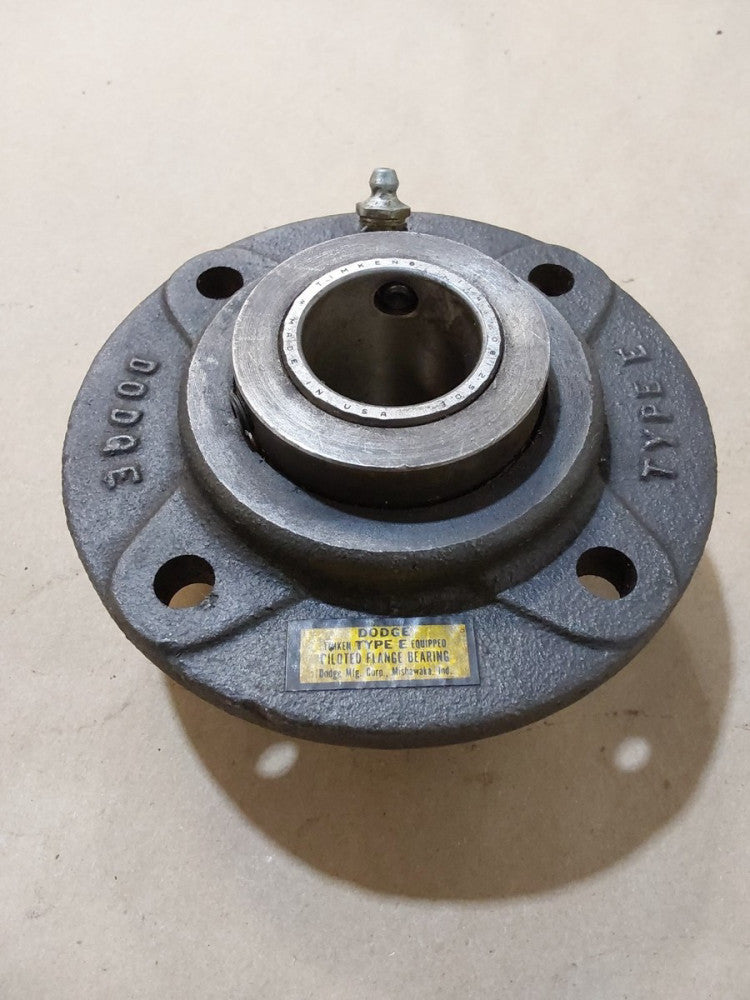 Dodge Type E Piloted Flange Bearing 1 1/4" 08125DE