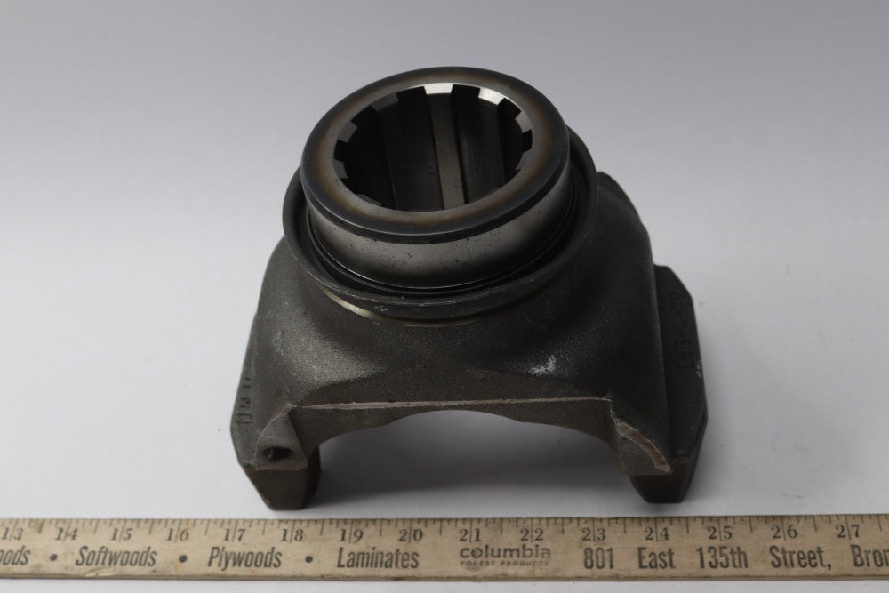 Series Bolt On 54 Spline End Yoke 1760HR