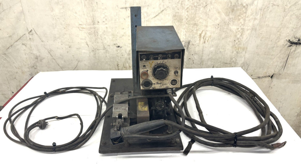 MILLER ELECTRIC HE-1 MILLERMATIC 30 AMP WIRE FEEDER PC:21' LL: 23'