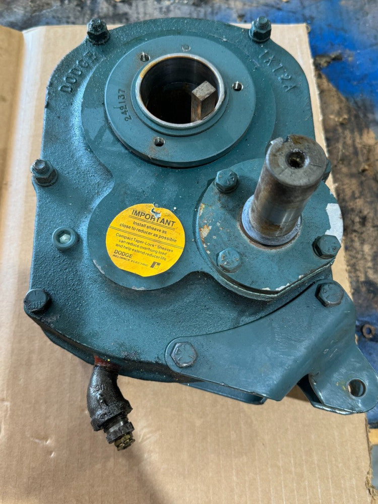 USED DODGE SIZE 2 TORQUE-ARM ABHS225 GEAR REDUCER 23.46 RATIO TXT225T