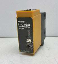 Omron E3A2-XCM4 Photoelectric Switch Sensor Fiber Optic 24-240VAC+VDC See Pictur