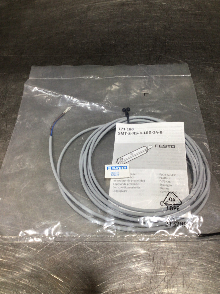 FESTO SMT-8-NS-K-LED-24-B NOS Surplus