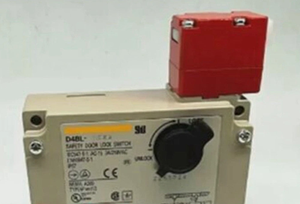 One Brand New OMRON D4BL-1CRA Safety Door Switch