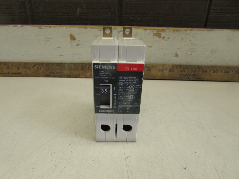 SIEMENS LGB2B035 ,CIRCUIT BREAKER,  2P-35 AMP /480V  GOOD TAKEOUT! MAKE OFFER!