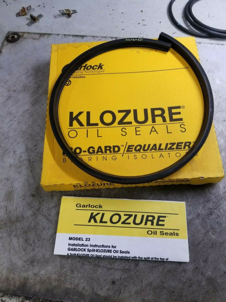 GARLOCK KLOZURE 25003-9094 NITRILE OIL SEAL 11.5" SHAFT 12.5" OD 1/2" WIDE 23X90
