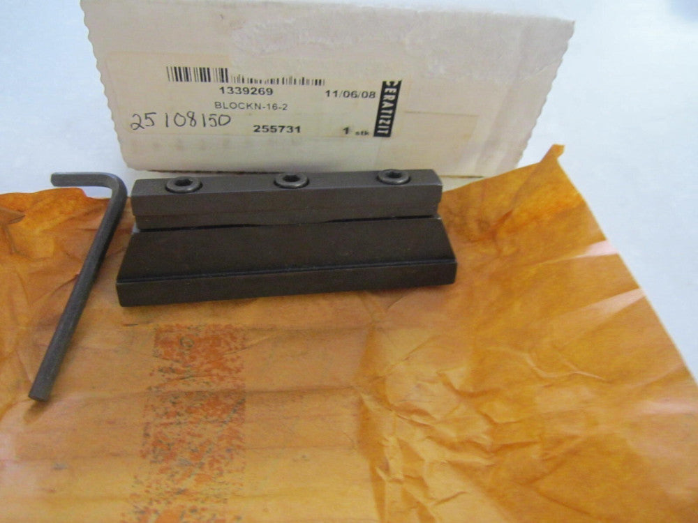 CERATIZIT (MGTBN16-2) 3/4" x 1-3/16" x 3" OAL Indexable Cut-Off Blade Tool Block