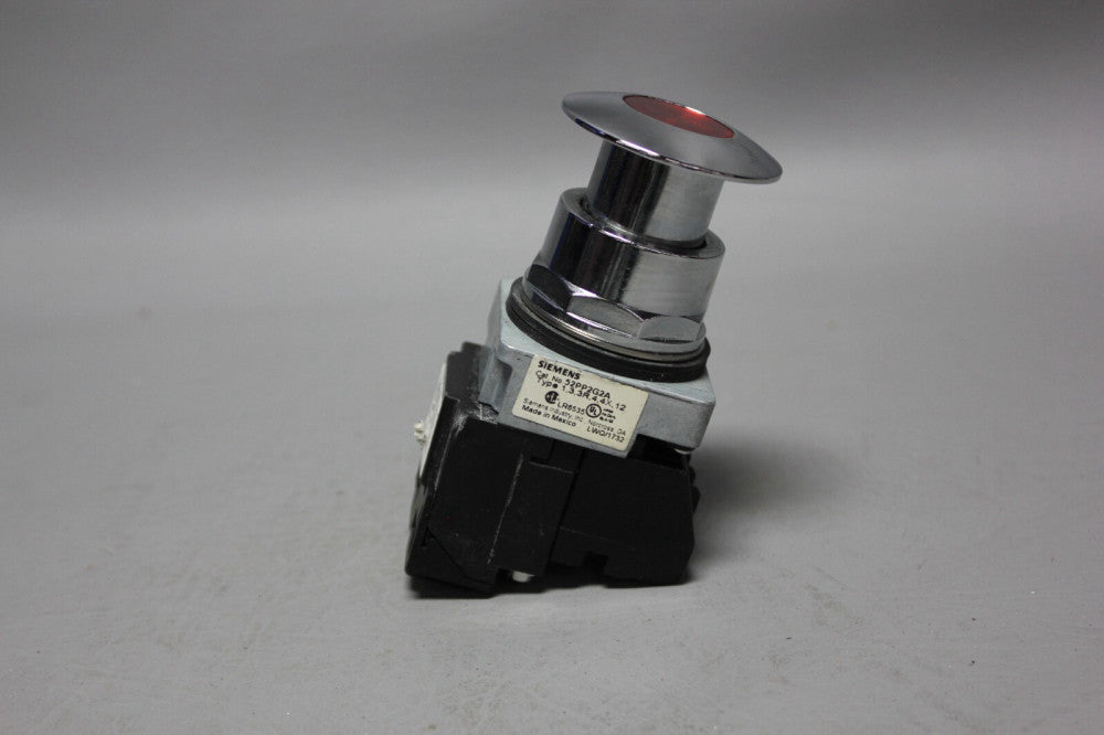 SIEMENS RED ILLUMINATED MUSHROOM HEAD PUSH PULL BUTTON 52PP2L2 W/52AAIL2