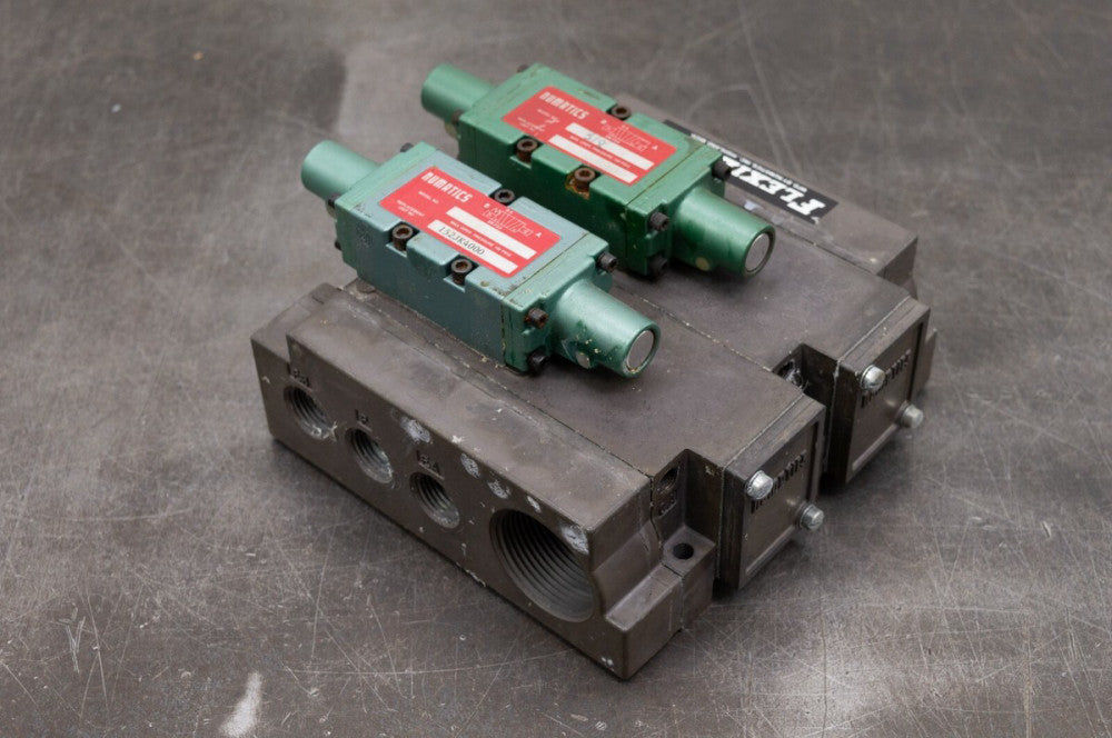 Numatics 152JK4000 Solenoid Pneumatic Valve Air Two Bank Manifold
