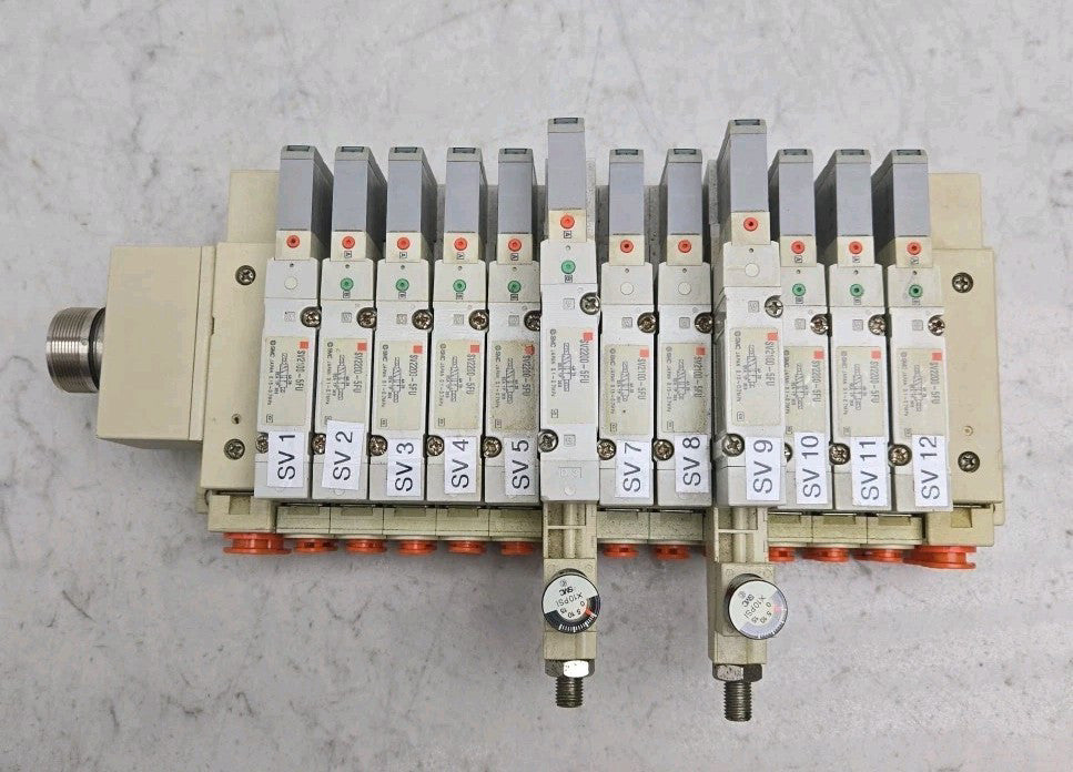 Smc SS5V2-F2L01A Base Manifold With SV2200-5FU SV2100-5FU Solenoid Valves Used