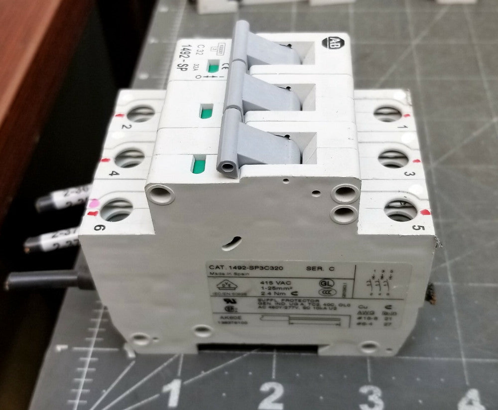 Allen Bradley 1492-SP3C320 Din Rail Circuit Breaker 32A, 480Y/277VAC [B1BC