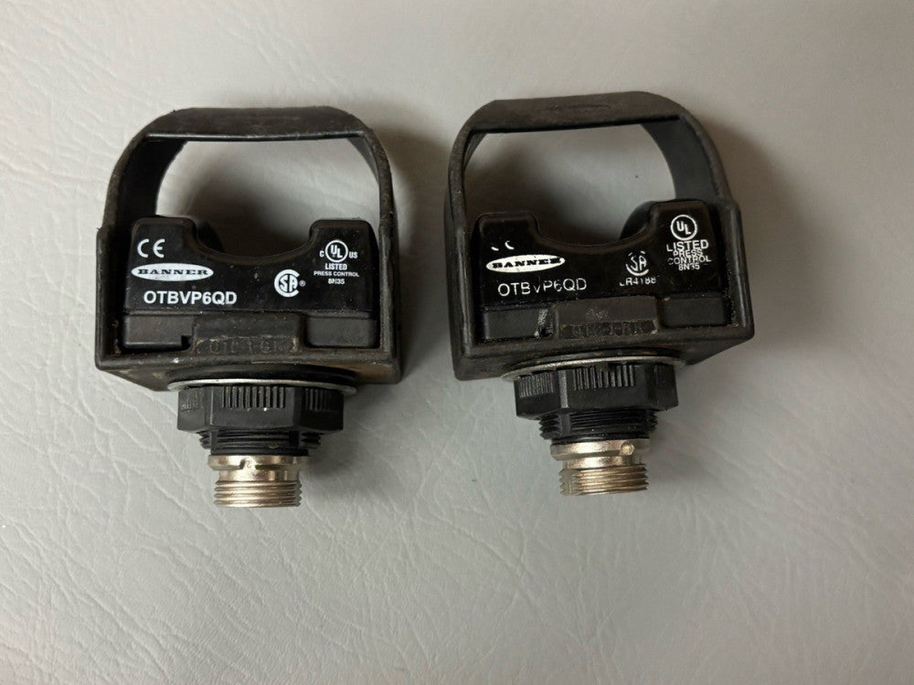 2- BANNER OPTICAL TOUCH BUTTON OTBVP6QD