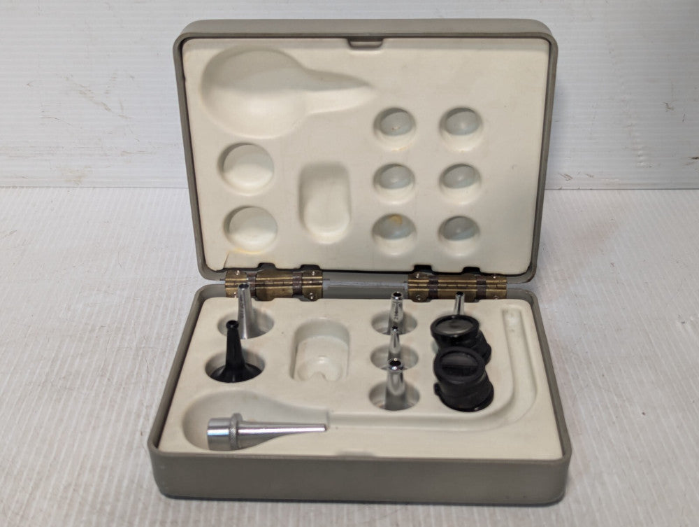 Storz N0300 aural magnifier set with specula and case as pictured