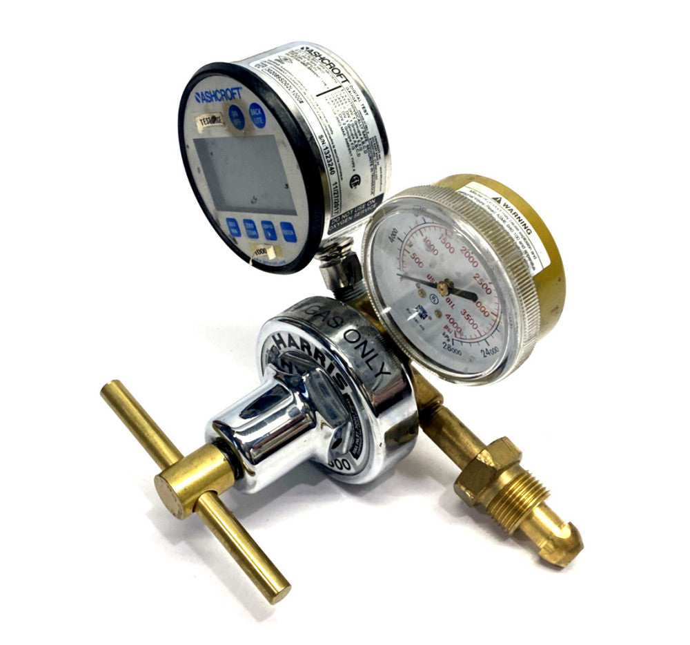 Ashcroft 302089SD02L100# Series 2089 Digital Pressure Gauge & 25GX-500 Regulator