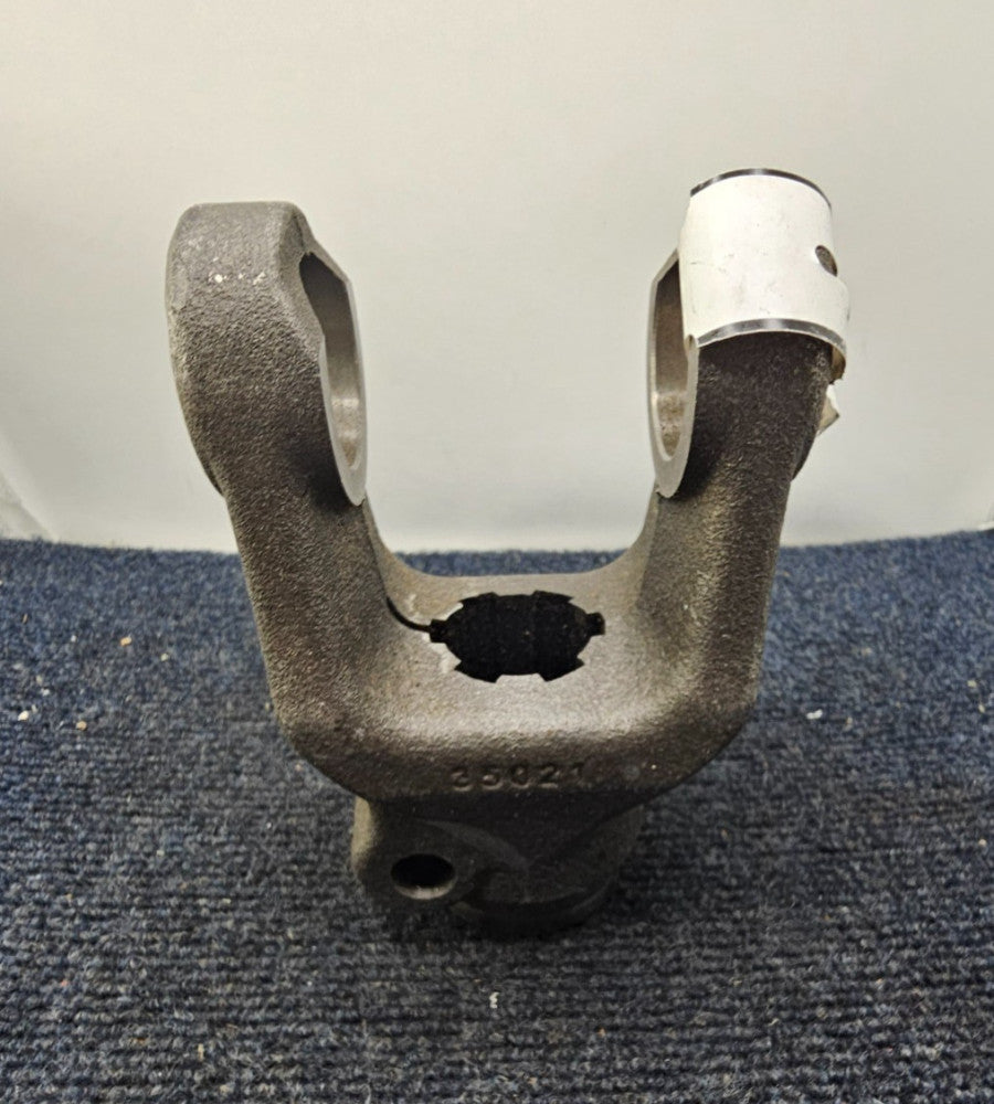 Weasler 102-3506: 1-3/8" x 6 Spline Quick Detach Yoke 35