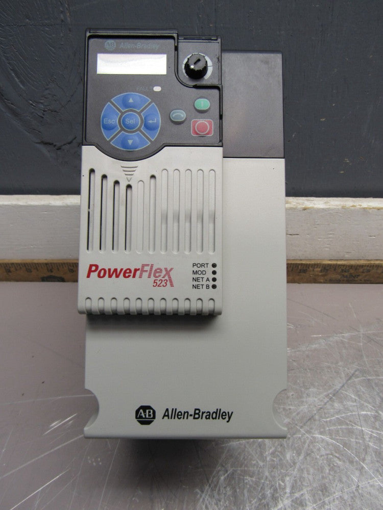 ALLEN BRADLEY 25A-D013N104 SER-B POWERFLEX-523 AC DRIVE 480VAC 7.5HP 13A XLNT !!