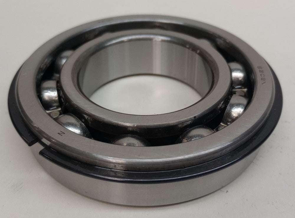 NSK 6209NR Ball Bearing Deep Groove 45 X 85 X 19mm With Snap Ring