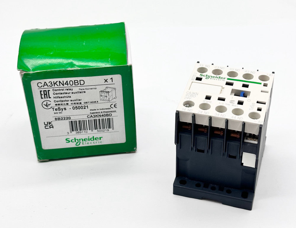 NEW Schneider Electric CA3KN40BD Control Relay 600VAC 10Amp 24VDC 