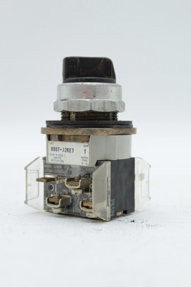Allen-Bradley 800T-J2KE7 Switch