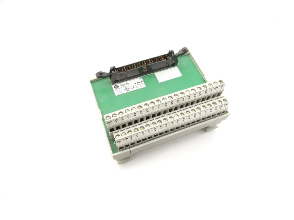 ALLEN BRADLEY 1492-IFM40F PLC MODULE NEW