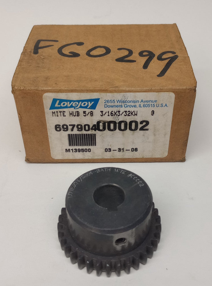Lovejoy 69790400002 Sier Bath Mite Gear Coupling Hub 5/8 Bore 3/16 X 3/32KW