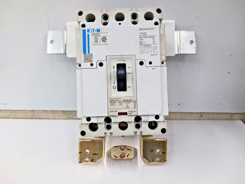 Eaton 200 Amp Circuit Breaker 240 VAC / 250 VDC 3 Pole 35kA PDD23F0200TFFL