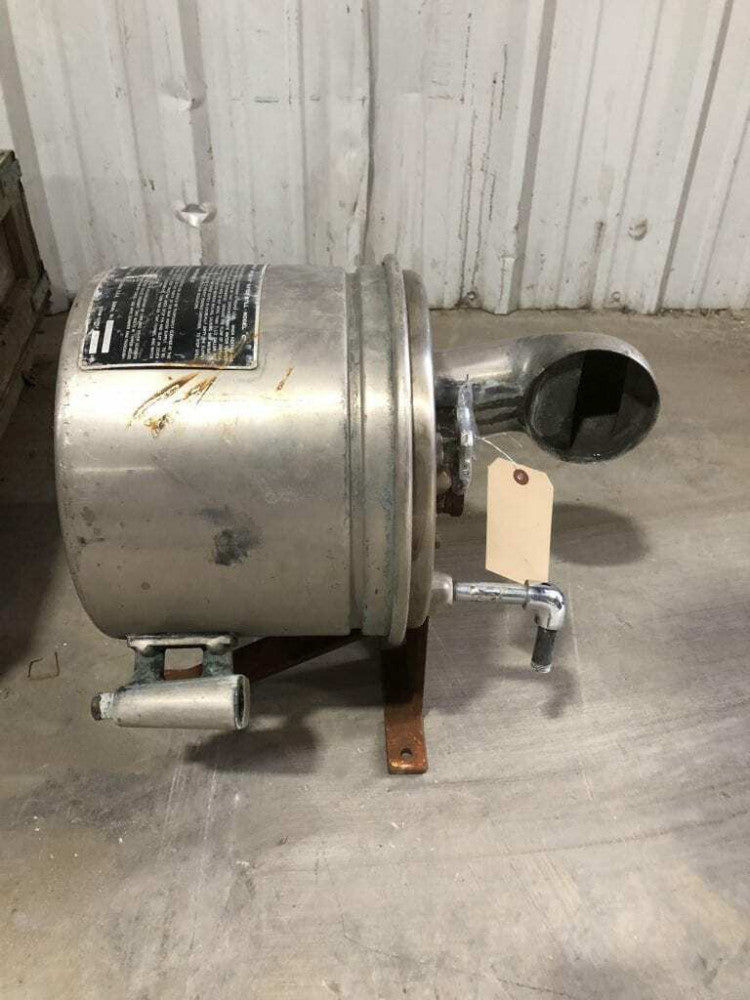 American Sterilizer Co. SS Water Still 7-1/2 GPH @ 160-180°F