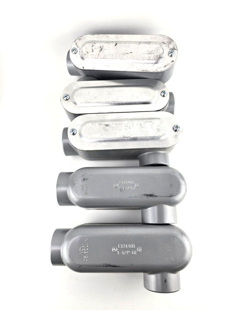 5pcs E121488 Conduit Outlet Body 1-1/4" with 1-1/4" & 1-1/2" Cover