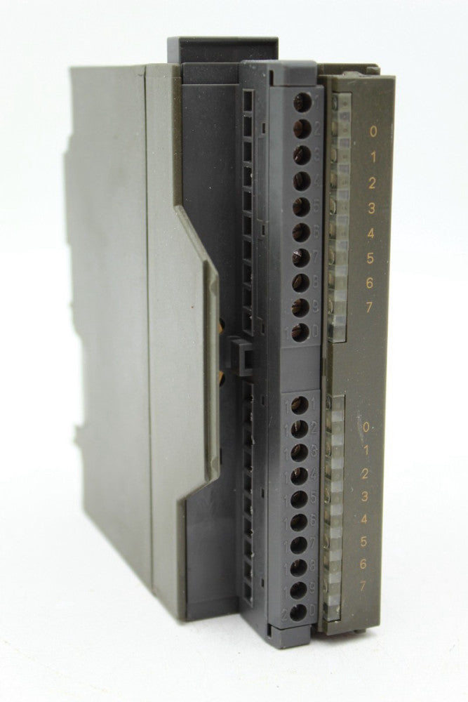 Siemens 6ES7 322-1BH01-0AA0 Simatic S7 Output Module (Broken Corners, No Cover)