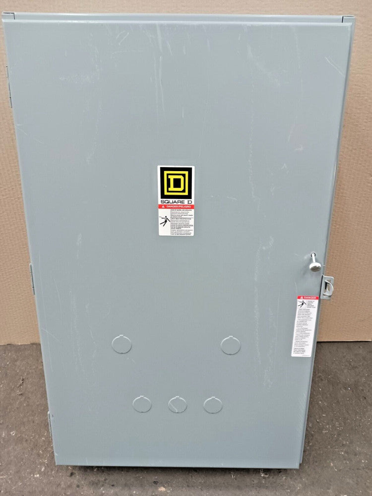 NEW Square D 8903SQG11V02R6 Lighting Contactor Enclosure  Nema 1