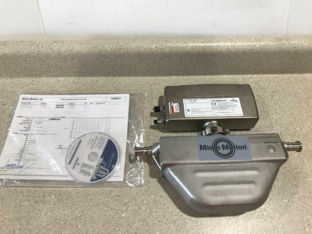 Micro Motion F025S121CLA2EZZZZ w/ Flow Transmitter FMTSSA322EBZX NEW
