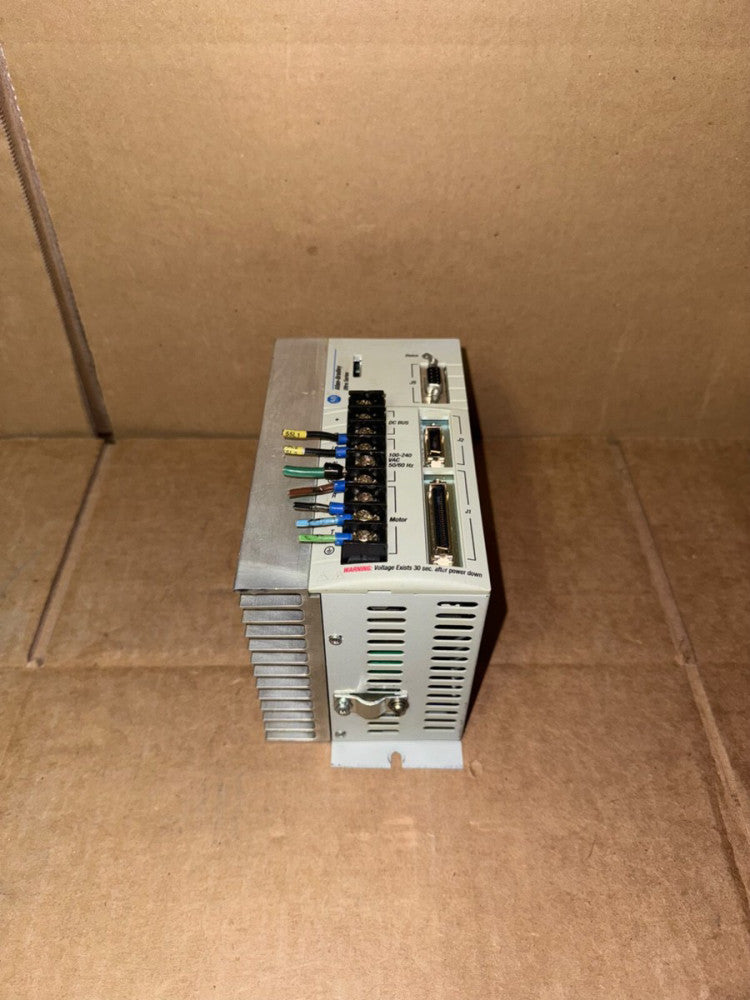 ALLEN BRADLEY 1398-DDM-009 ULTRA SERVO DRIVE, SERIES-A, 120/240 VAC, USED!