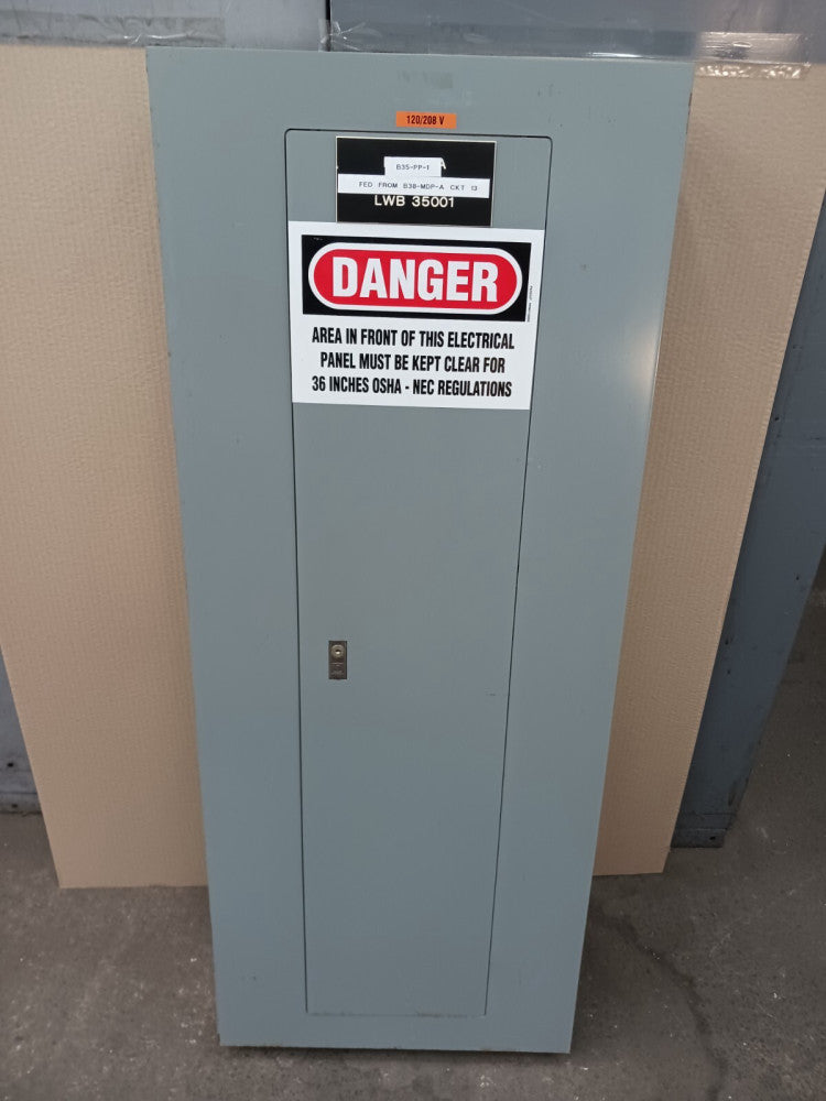 SQUARE D 225 AMP MAIN BREAKER PANELBOARD 120/208/240 V 42 CIRCUIT NQOD442L225CU