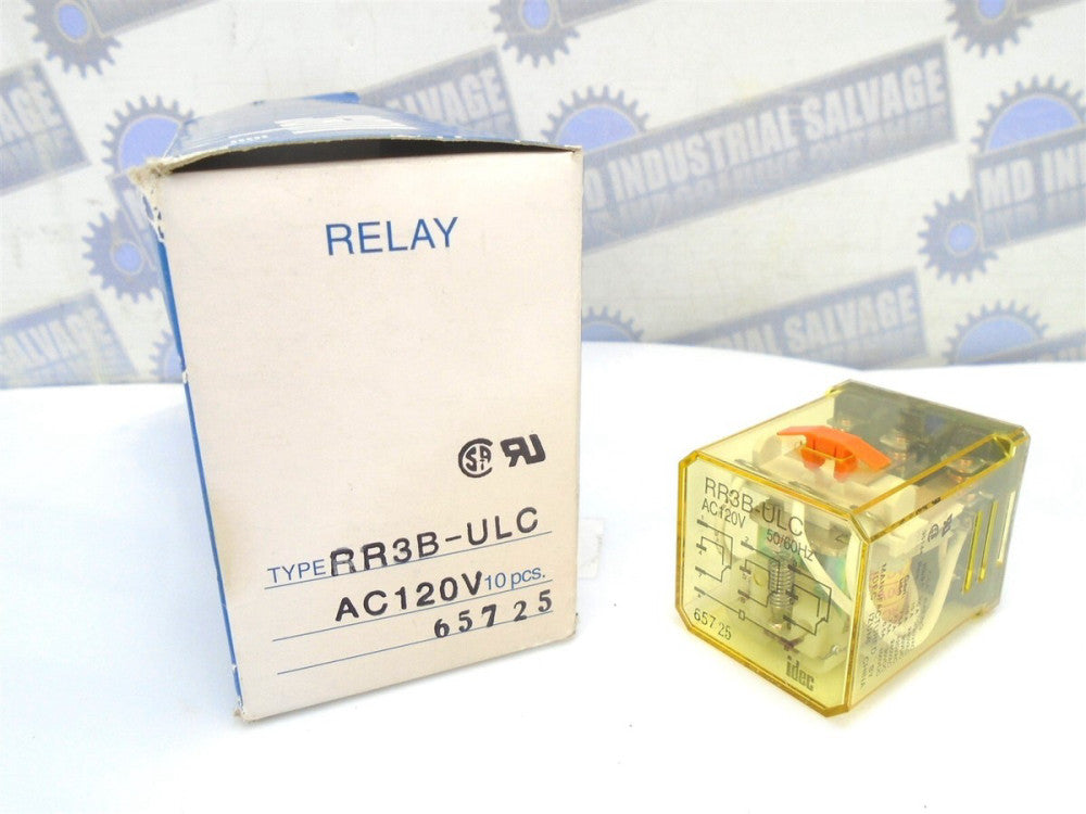 IDEC - RR3B-ULC-AV120V - RELAY, 3PDT, 10A, 120VAC W/ IND LGT (NEW in BOX)
