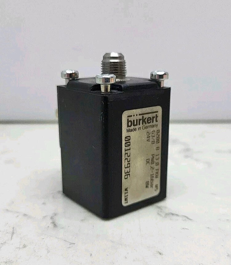 Burkert 00122936 Solenoid Valve Pno 2-16 Bar 24 Vdc 8W 13.0 Fkm Used
