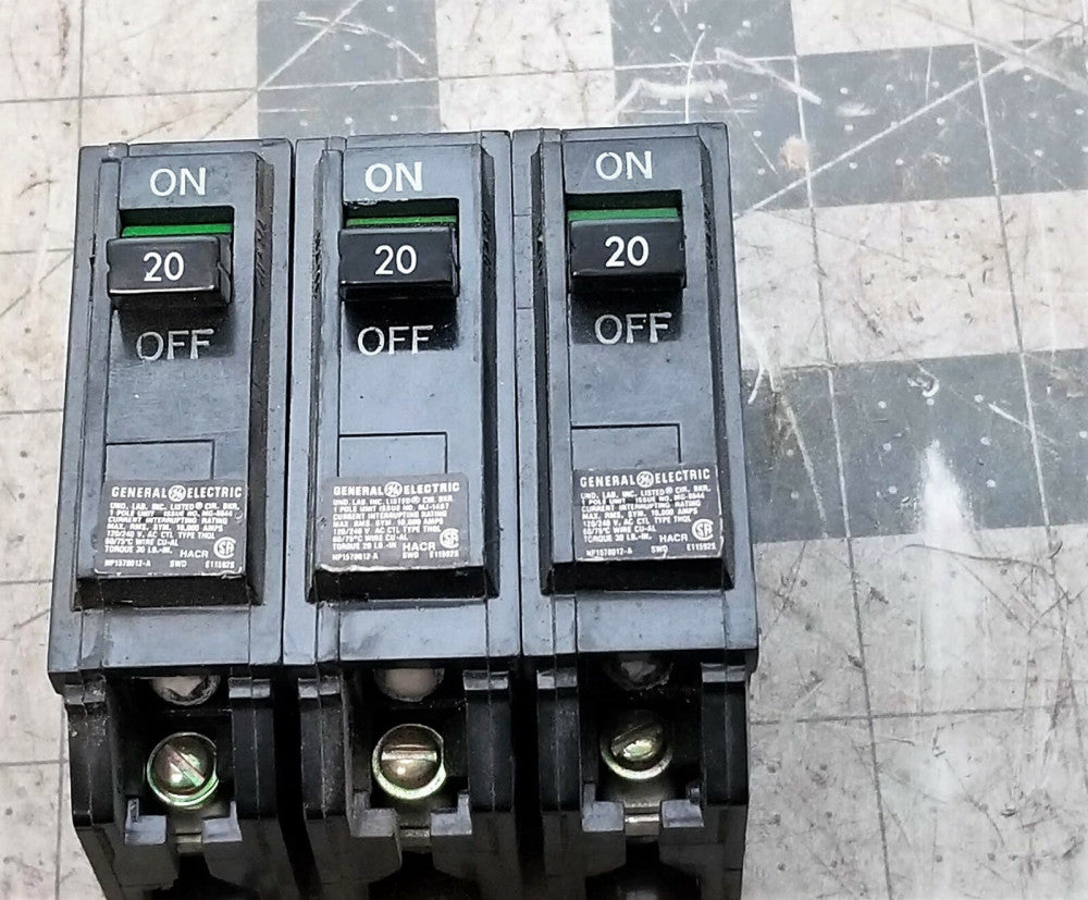 Lot of (3) GE THQL1120 Circuit Breaker 20 Amp 1 Pole 120/240 VAC [Z4S6]
