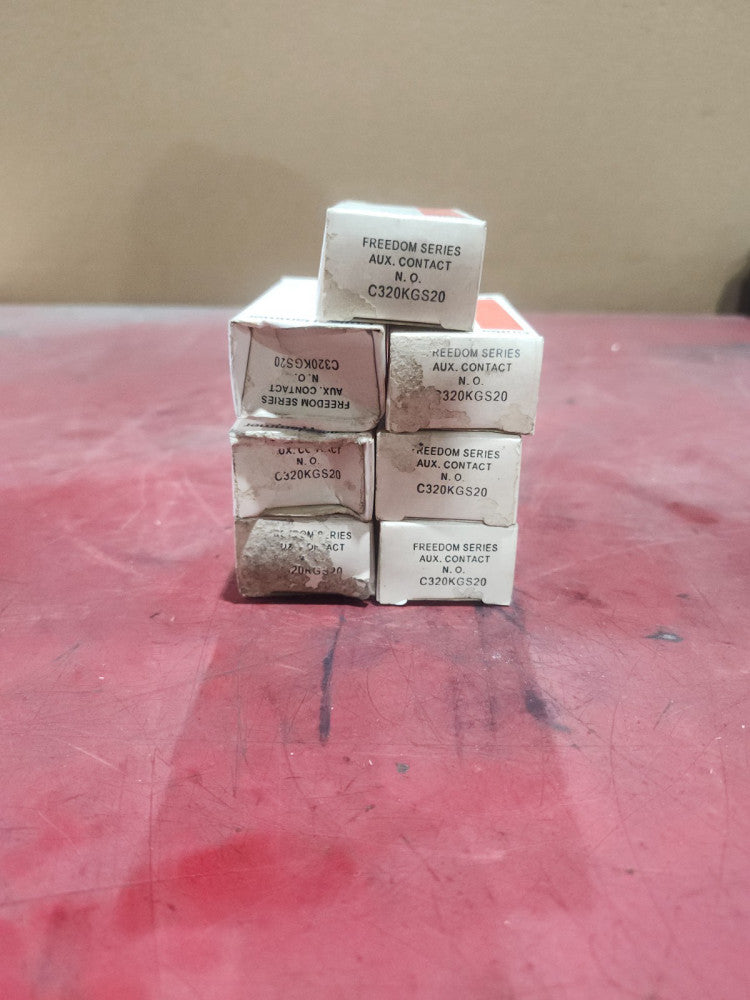 NEW IN BOX LOT OF 7 CUTLER HAMMER AUXILIARY CONTACT C320KGS20