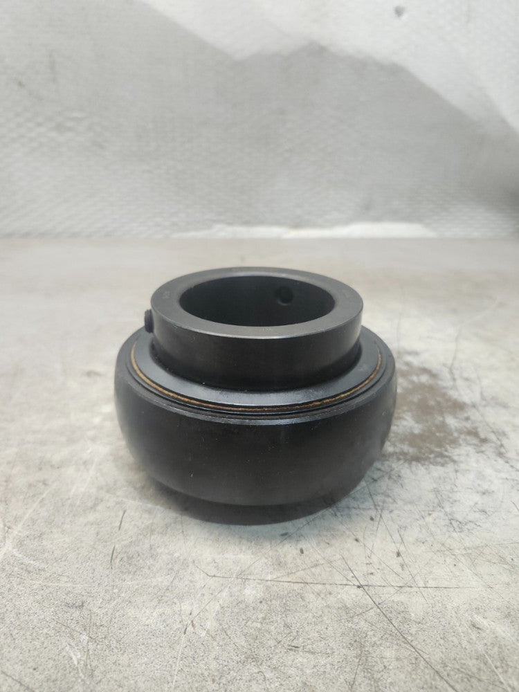 NEW NO BOX SEALMASTER BEARING INSERT 3-211