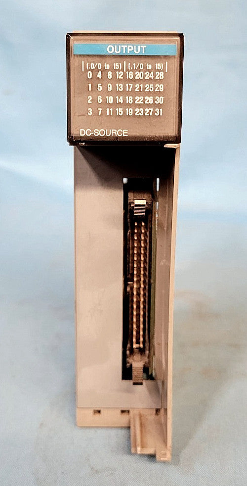 ALLEN BRADLEY SLC500 OUTPUT MODULE M/N: 1746-OB32