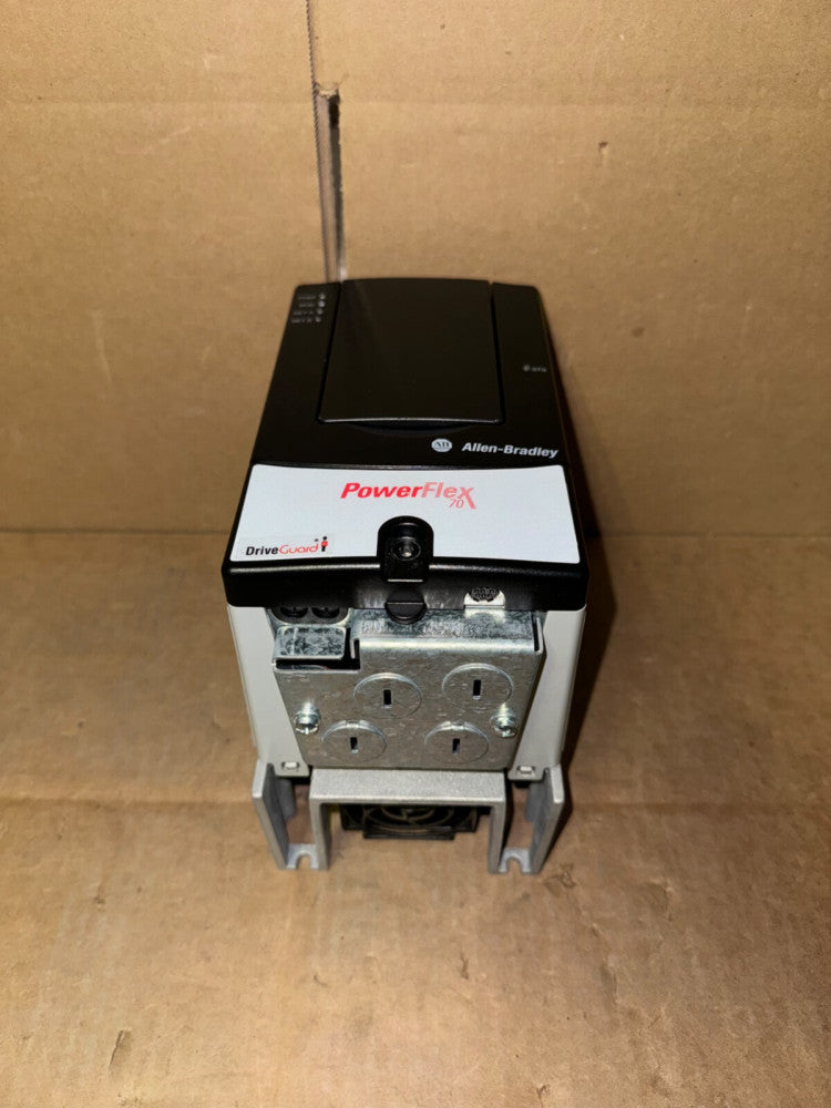 ALLEN BRADLEY 20AD3P4A0AYNNNC0 POWERFLEX 70 AC-DRIVE, SERIES-A, 2-HP, USED!