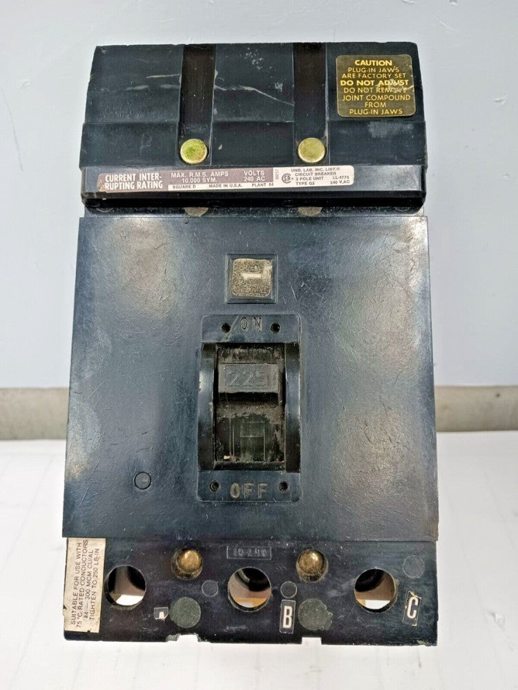 SQUARE D 225 AMP I-LINE CIRCUIT BREAKER 3 POLE 240 VAC Q232225 (FLAW)